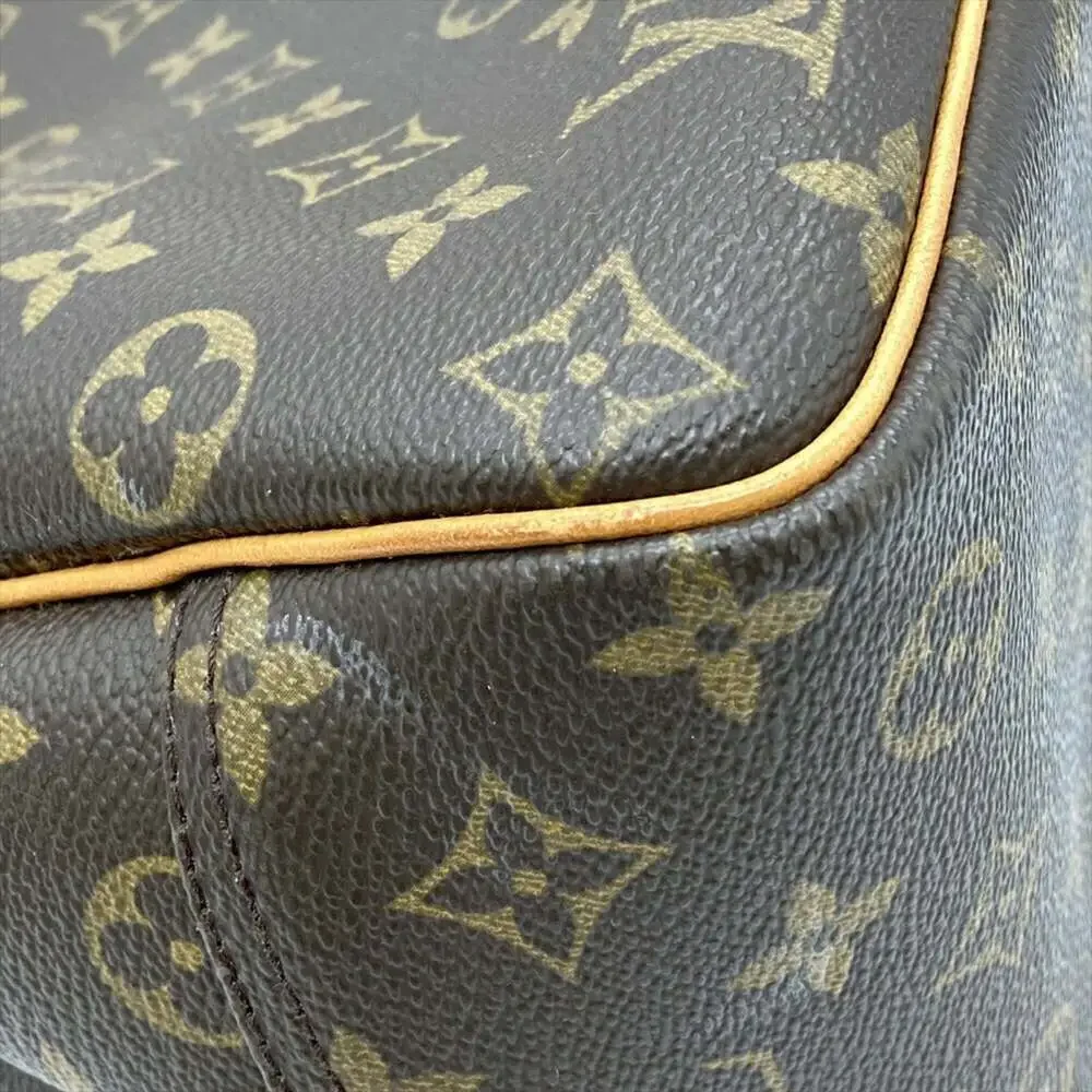 LOUIS VUITTON Brown Monogram Canvas Deauville Bag
